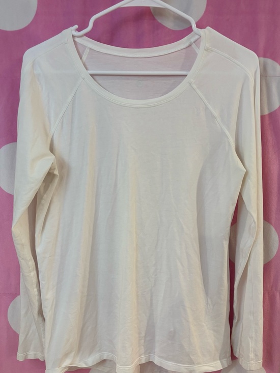 lululemon athletica Tops - lululemon athletica Women's Long-Sleeve Scoop Neck Top - White/Cream